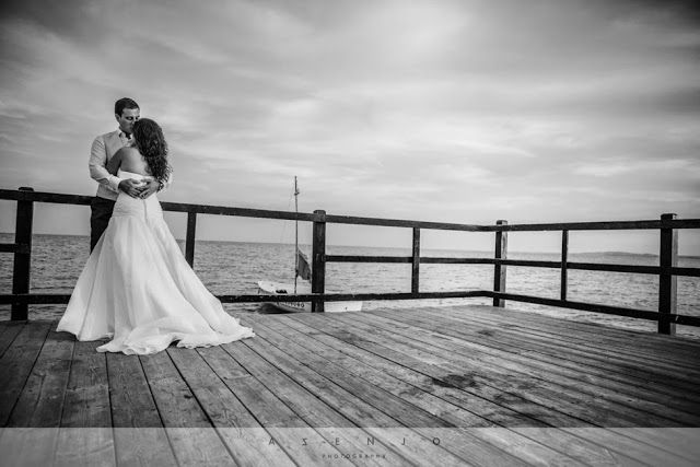 Postboda en el muelle