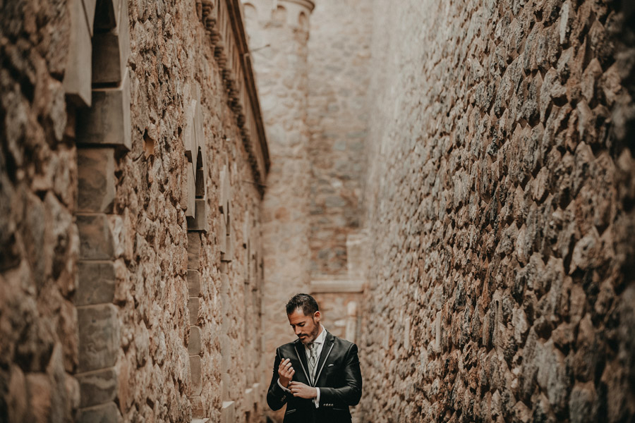 novio en el castillo