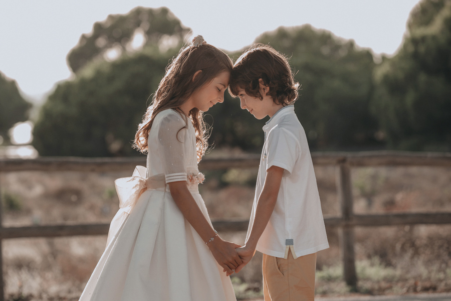 niña de comuniones santa pola con su hermano